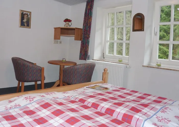 Hof Guttels Waldgasthof Ferienpension